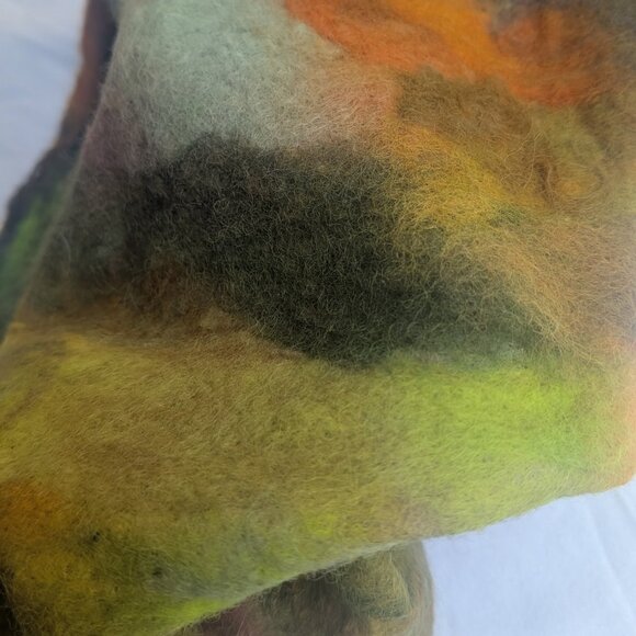 Handmade Wool Felt Scarf - Picture 5 of 7